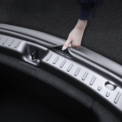 Durable TPE trunk sill protector for Tesla 2025 Model Y, weather and corrosion resistant for long-lasting use